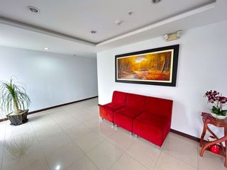 Foto 2 de VENTA DEPARTAMENTO URB. EL CONDADO