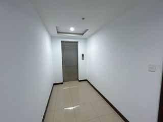 Foto 4 de VENTA DEPARTAMENTO URB. EL CONDADO