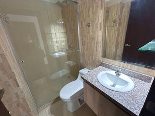 Foto 24 de VENTA DEPARTAMENTO URB. EL CONDADO