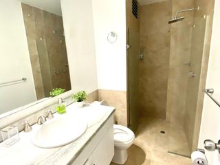 Foto 5 de Apartamento Turistico Amoblado vista al Lago barrio el Laguito Cartagena