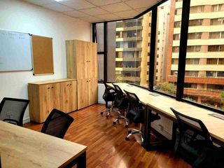 Foto 1 de Arriendo Oficina Amoblada Moderna, de 100m2, Vista Frontal, Sector República del Salvador y Suecia, La Carolina.