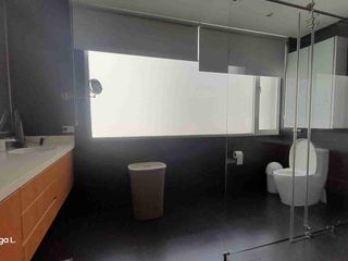 Foto 16 de Arriendo Departamento Amoblado de Lujo, Moderno, 270m2, Piso Alto, Vista Panorámica, Sector González Suárez