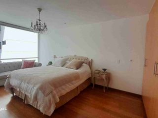 Foto 17 de Arriendo Departamento Amoblado de Lujo, Moderno, 270m2, Piso Alto, Vista Panorámica, Sector González Suárez