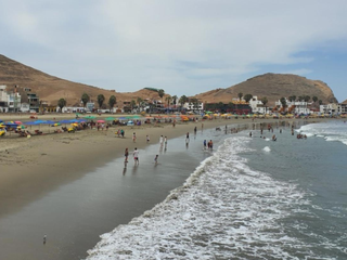 Foto 5 de Espectacular Terreno en Primera Fila en Playa Escondida, Cañete, Asia