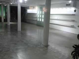 Foto 7 de ALQUILER DE LOCAL COMERCIAL EN SANTA MÓNICA.
