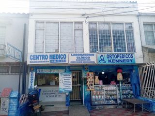 Foto 1 de Venta de casa comercial en Kennedy