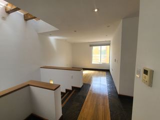 Foto 10 de Renta Casa Moderna de 3 habitaciones  – Urbanización San Isidro II