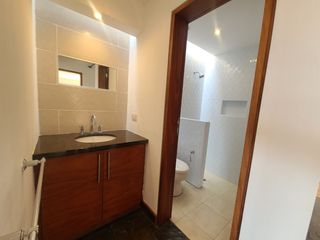 Foto 21 de Renta Casa Moderna de 3 habitaciones  – Urbanización San Isidro II