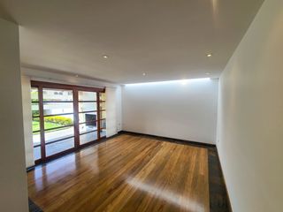 Foto 4 de Renta Casa Moderna de 3 habitaciones  – Urbanización San Isidro II