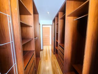 Foto 13 de Renta Casa Moderna de 3 habitaciones  – Urbanización San Isidro II