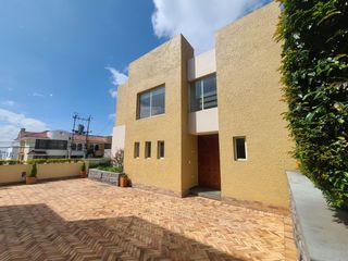 Foto 23 de Renta Casa Moderna de 3 habitaciones  – Urbanización San Isidro II