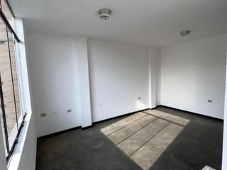 Foto 10 de VENDO CASA DE 3 DPTOS. + AZOTEA URB. LAS MALVAS CALLAO