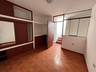 Foto 11 de VENDO CASA DE 3 DPTOS. + AZOTEA URB. LAS MALVAS CALLAO