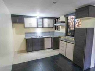 Foto 2 de Casa Rentera de VENTA, Unica oportunidad a 1 cuadra de la Av. Mariscal Sucre