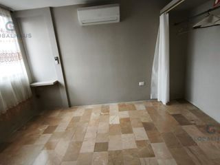 Foto 6 de Venta casa con patio grande Urb San Felipe Guayaquil, 3 habitaciones
