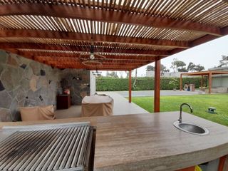 Foto 14 de En ALQUILER, moderna casa con Piscina y finos acabados 🏡💙