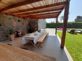 Foto 15 de En ALQUILER, moderna casa con Piscina y finos acabados 🏡💙