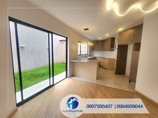 Foto 5 de Rento 2 Casas por estrenar en Cuenca sector Las pencas – 3 dormitorios, 2 garajes, jardín.
