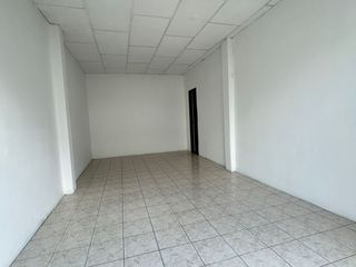 Foto 4 de Local en Alquiler en la Alborada,  Avenida Principal, 1 Baño, Norte de Guayaquil.