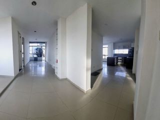 Foto 15 de 🏡 ALQUILO Departamento moderno en Huanchaco – Frente a parque, a 2 cuadras del mar 🌊
