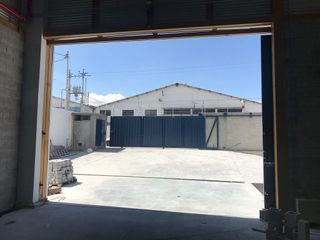 Foto 3 de Bodega en Alquiler/ 745 Metros/ Sector Calderon/ Quito norte