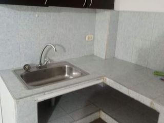 Foto 3 de Simon Bolivar H 102A