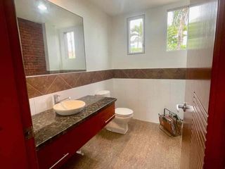 Foto 5 de LAGUNA CLUB, KN 12,5 vía a la costa , alquilo / vendo Casa Al lago , 3 dormitorios, $450.000/ $2500