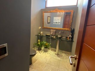 Foto 10 de Venta de hermosa casa en La Planicie