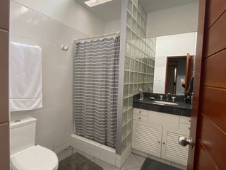 Foto 33 de Venta de hermosa casa en La Planicie