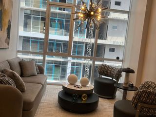 Foto 2 de Venta Departamento Nuevo, Av. República del Salvador