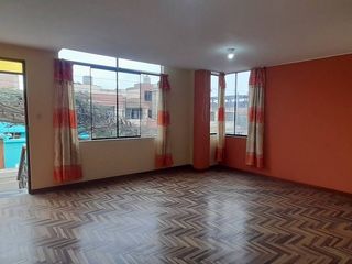 Foto 10 de ¡Vendo casa espaciosa y segura en ubicación privilegiada!