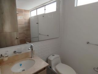 Foto 8 de ARRIENDO APARTAMENTO AMOBLADO DE 3 HABITACIONES-ZONA MIRAMAR