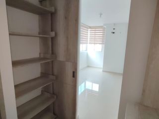 Foto 16 de ARRIENDO APARTAMENTO AMOBLADO DE 3 HABITACIONES-ZONA MIRAMAR