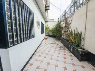 Foto 3 de Venta De Local Comercial En Lince