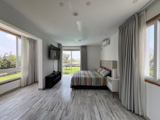 Foto 6 de OPORTUNIDAD DE ALQUILAR HERMOSA CASA MODERNA EN PACHACAMAC CON PISCINA AMOBLADO
