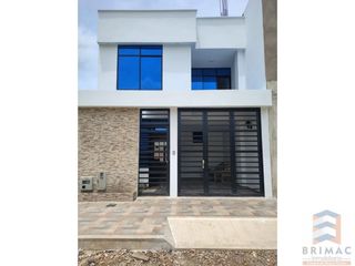Foto 1 de VENTA DE CASA NUEVA DE DOS PISOS TIPO UNIFAMILIAR YOPAL