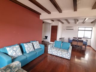 Foto 1 de Departamento Amoblado en Alquiler Lomas de Urdesa, 4 Habitaciones, 3 Baños