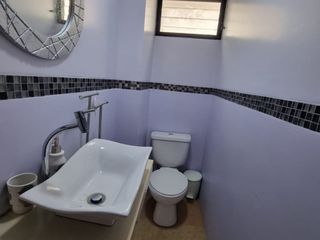 Foto 6 de Departamento Amoblado en Alquiler Lomas de Urdesa, 4 Habitaciones, 3 Baños