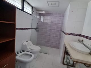 Foto 11 de Departamento Amoblado en Alquiler Lomas de Urdesa, 4 Habitaciones, 3 Baños