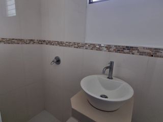 Foto 16 de Departamento Amoblado en Alquiler Lomas de Urdesa, 4 Habitaciones, 3 Baños