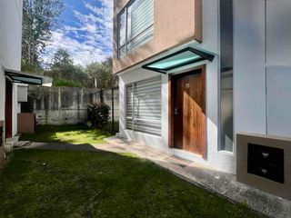 Foto 3 de Hermosa casa en urbanización (Ricaurte) OPORTUNIDAD