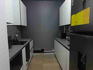 Foto 8 de IQON, Arriendo Suite Amoblada Moderna, 2 Balcones, Edificio de Lujo, Sector La Carolina, Shyris, República del Salvador