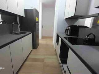 Foto 10 de IQON, Arriendo Suite Amoblada Moderna, 2 Balcones, Edificio de Lujo, Sector La Carolina, Shyris, República del Salvador