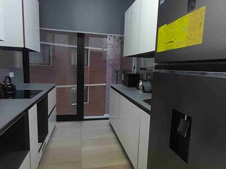 Foto 12 de IQON, Arriendo Suite Amoblada Moderna, 2 Balcones, Edificio de Lujo, Sector La Carolina, Shyris, República del Salvador