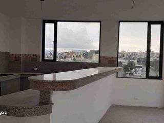 Foto 8 de Arriendo Departamento Moderno, 3 Habitaciones, 200m2, No Amoblado, Linda Vista, Edificio Seguro, Ascensor