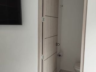 Foto 10 de ARRIENDO APARTAESTUDIO AMOBLADO CON ADMON E INTERNET EN EL CENTRO DE BOGOTA