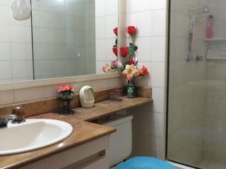 Foto 8 de VENDO APARTAMENTO EN PONTEVEDRA