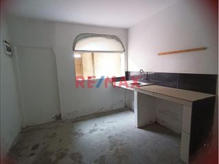 Foto 3 de 1143734 📍 Oportunidad En Comas: Casa Frente A Mercado – Perfecta Para Vivir Y Emprender 💵