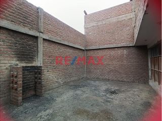 Foto 5 de 1143734 📍 Oportunidad En Comas: Casa Frente A Mercado – Perfecta Para Vivir Y Emprender 💵