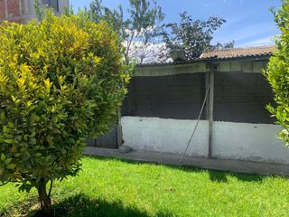 Foto 14 de Venta  2000 m2 Terreno con casa y departamento sector Pifo